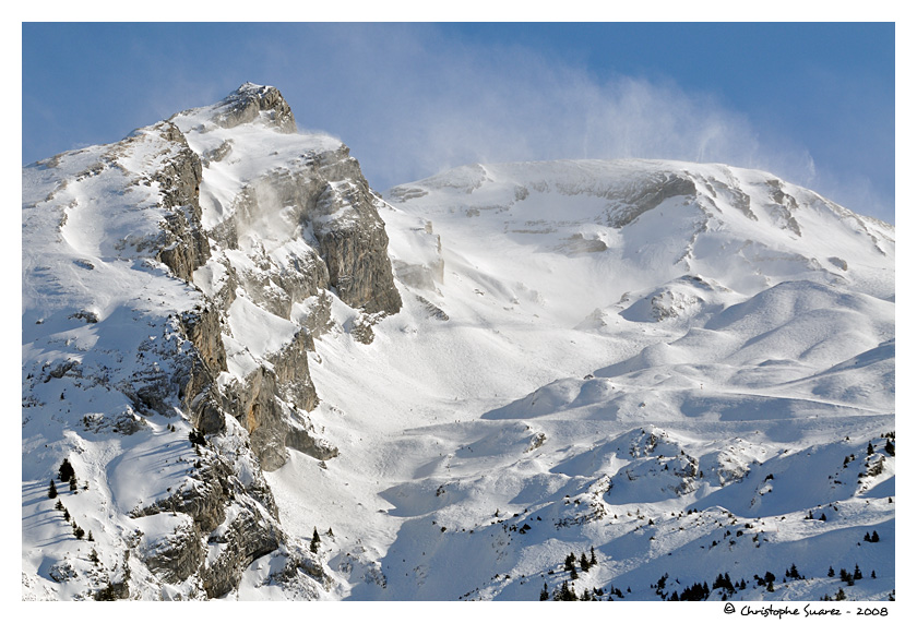 Paysages des Alpes - hiver - Télécabine de la Clusaz